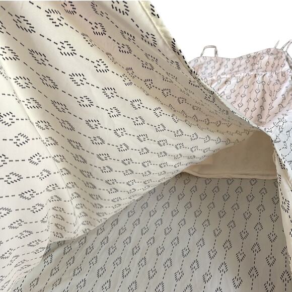 Under Skies Maxi Dress Cream Black Geometric Print Size Large - Picture 7 of 9